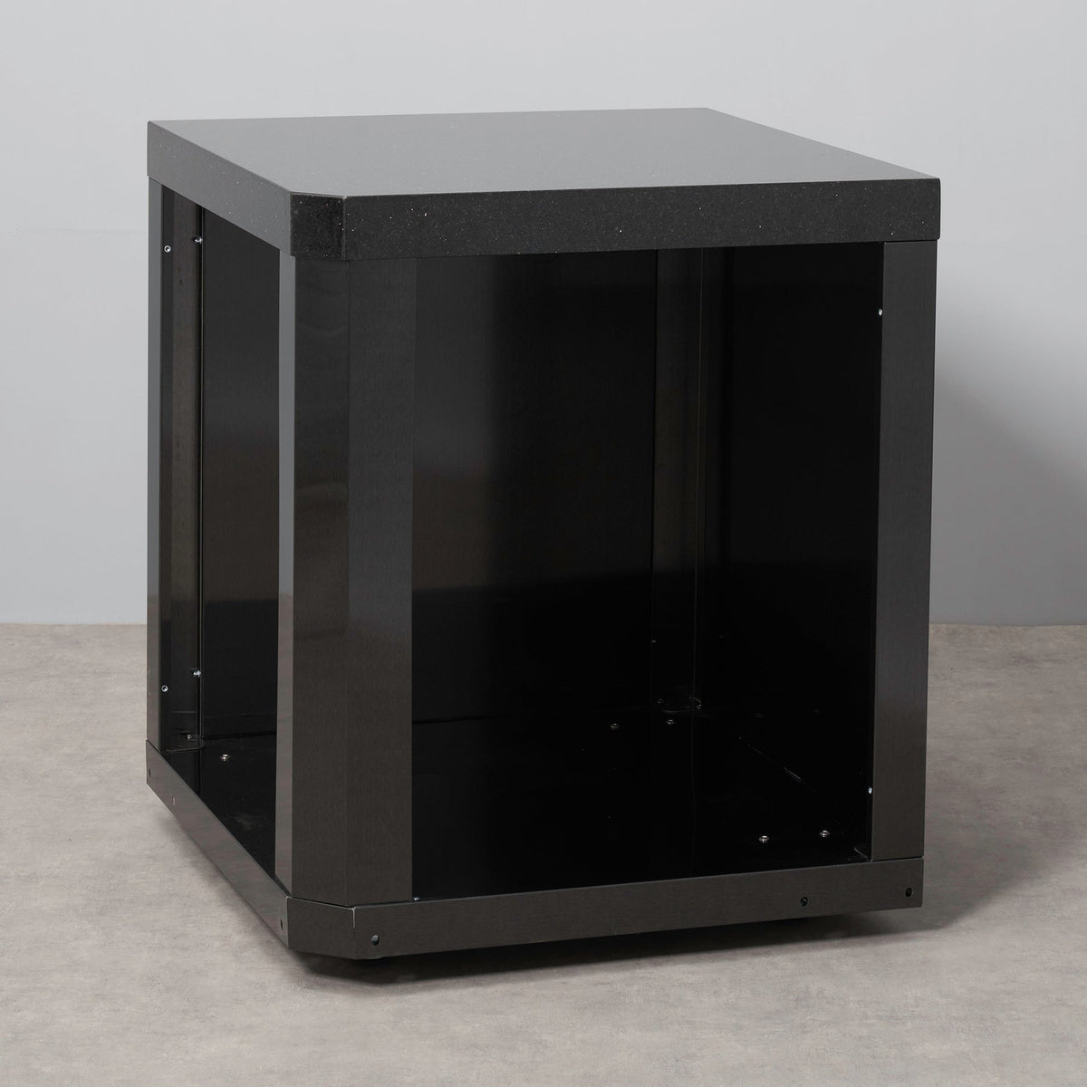 Black Stainless Steel 90° Corner with Granite Top