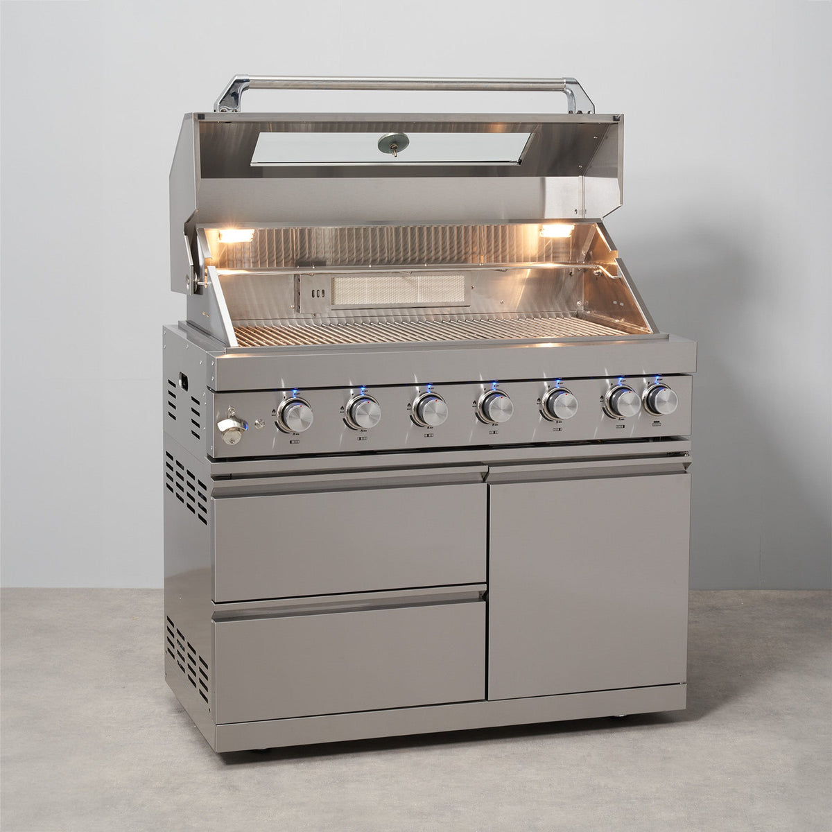 Z640 Deluxe 6 Burner Stainless Steel Gas Barbecue with Cabinet