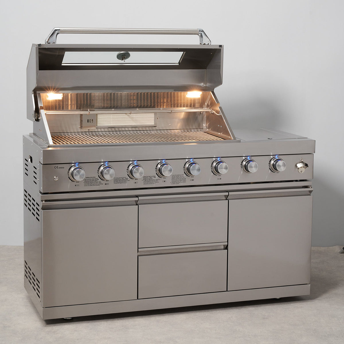 Deluxe 6 Burner Stainless Steel Barbecue with Integrated Sear Station
